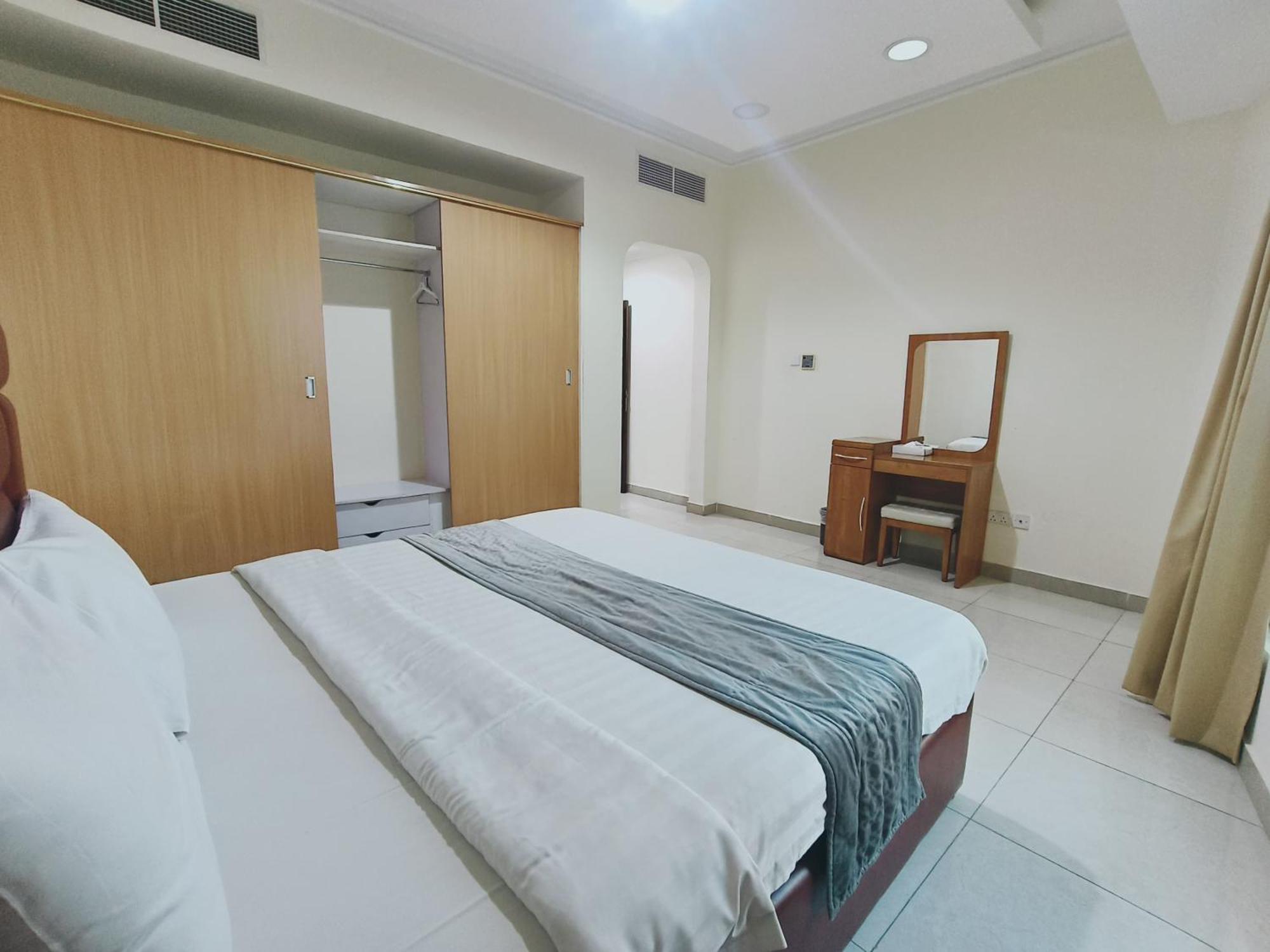 Marina Tower Hotel Manama Exterior foto